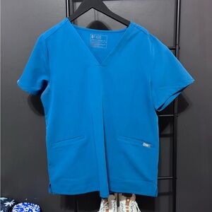 Figs Women's Pacific Blue Short Sleeve Top